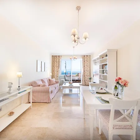 Ocean View Apartment *